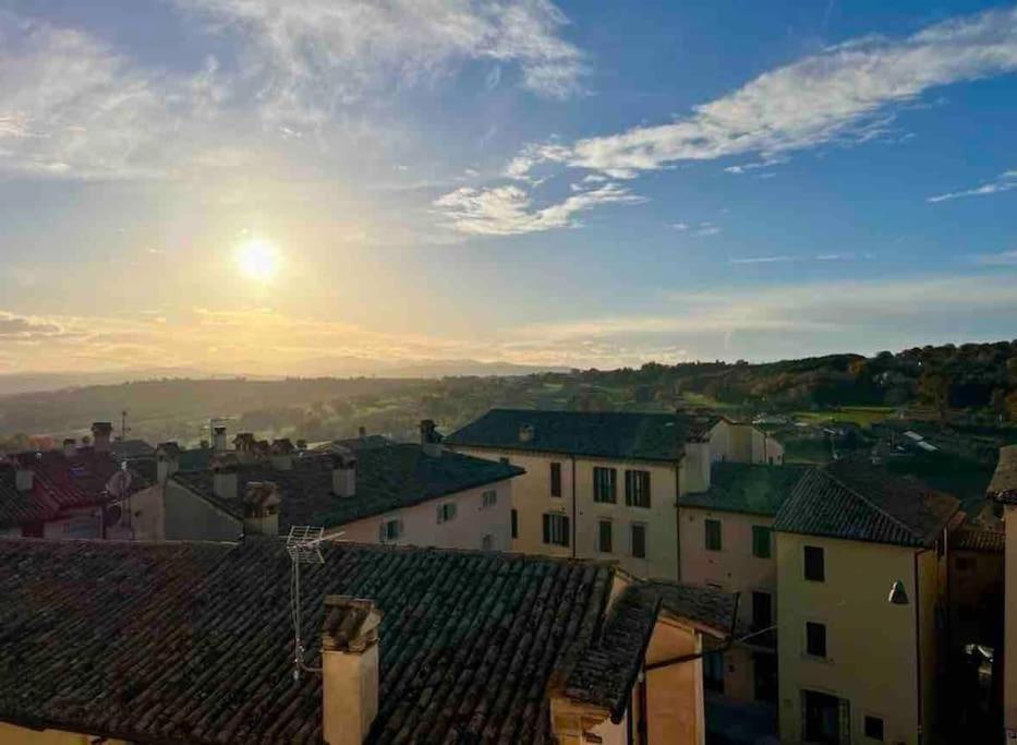 La Casina Di Nada Massa Martana Exterior foto